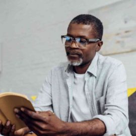Why Nigerians Embrace Recommended Glasses Instead of Contact Lenses