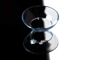 If you are struggling with dry eyes caused by contact lenses in Nigeria, here are some effective tips and remedies to alleviate discomfort and keep your eyes hydrated.